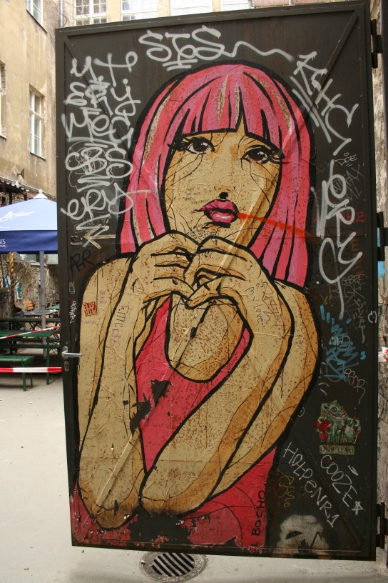 Pink Girl by El Bocho, Hackescher Martk, Berlin