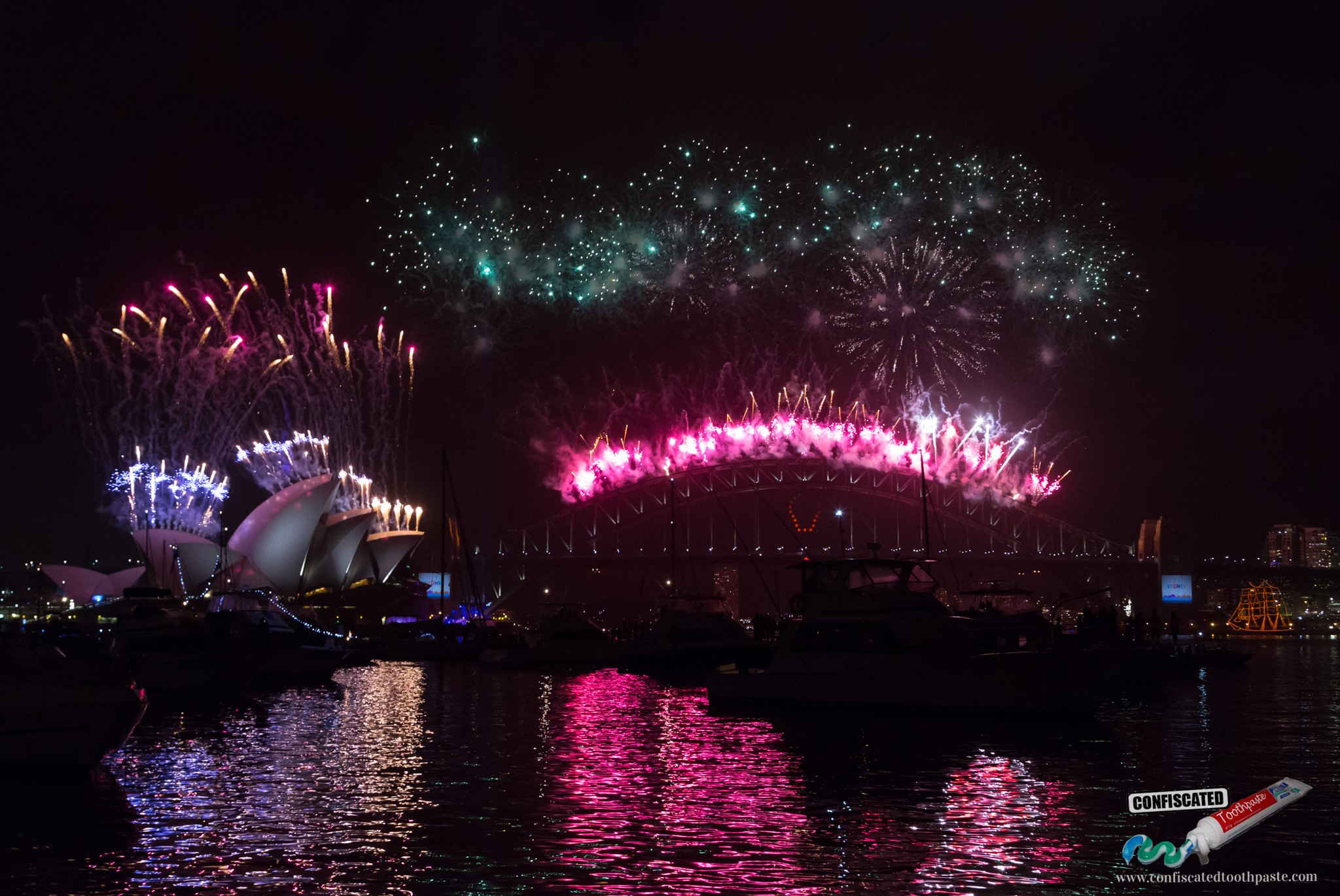 Sydney Harbour New Year's Eve 2015 Fireworks