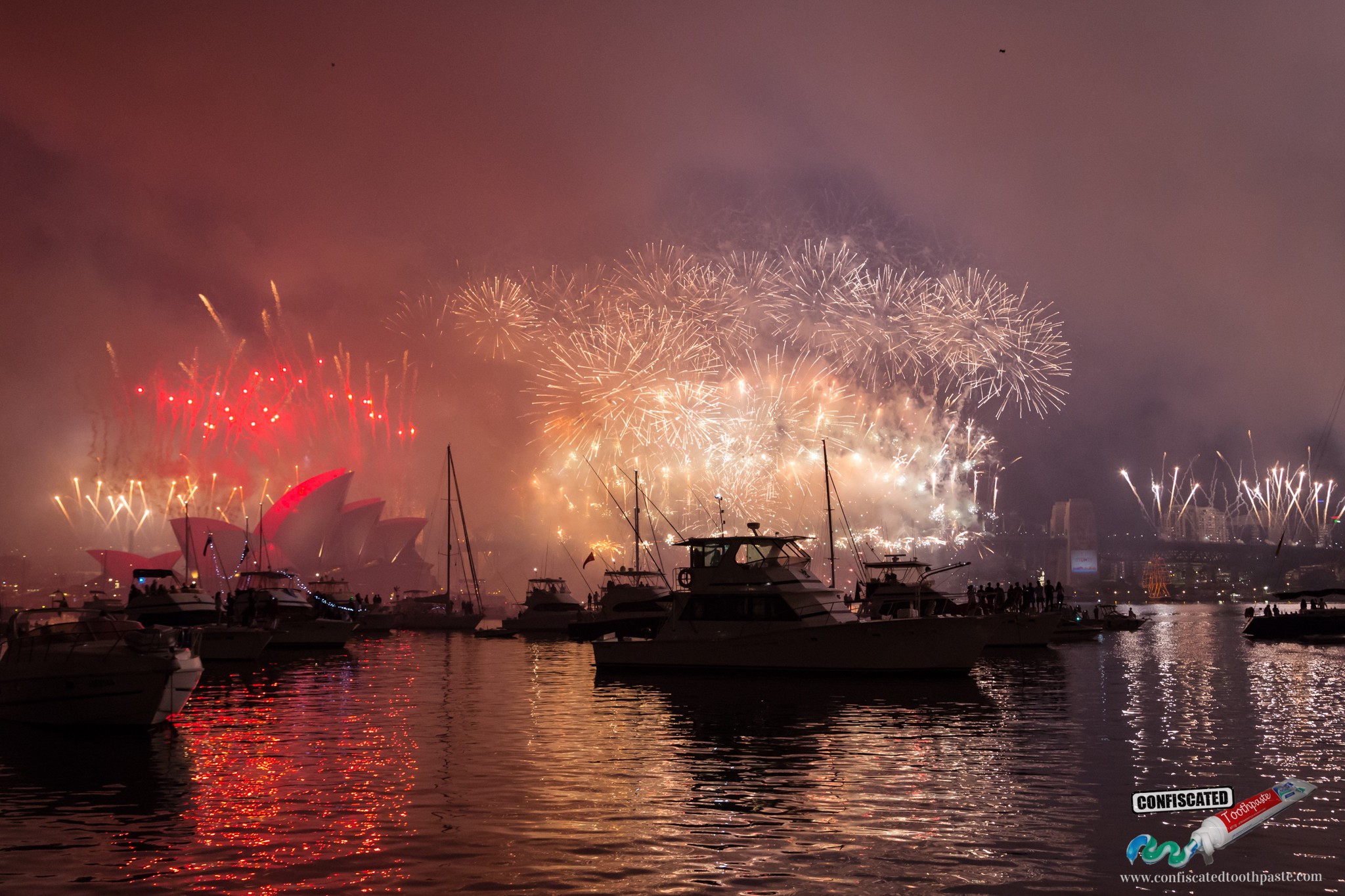 Sydney Harbour New Year's Eve 2015 Fireworks #27