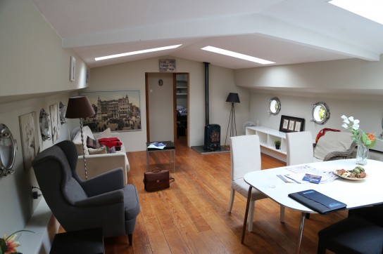 Houseboat on the inside