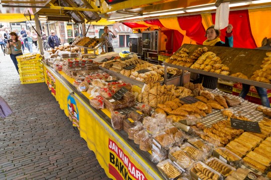 Delicious snacky-cakes at the Haarlem market