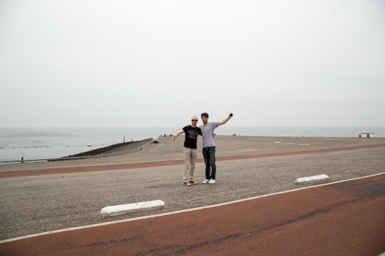 Woohoo, man-made coastline! And the Dutch haven't forgotten the bike paths either (in red).